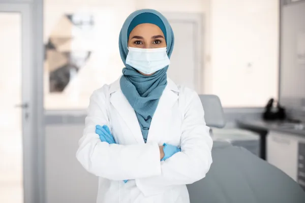 confident-muslim-female-stomatologist-wearing-hija-2026-01-08-23-24-57-utc-6964be881ebe1